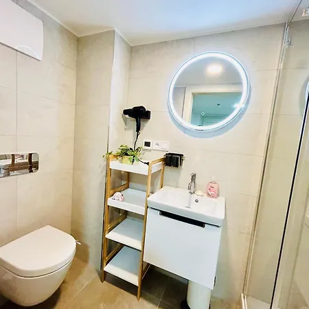 Cozy Design Homestay With Terrace Prague Exterior photo